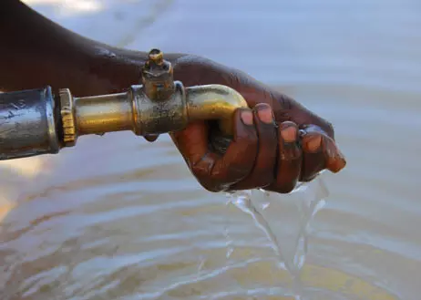 Une association d’autorités légitimes
